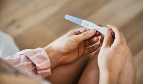 Pregnancy checkup session by Dr Samina Ahmed with patient in clinic